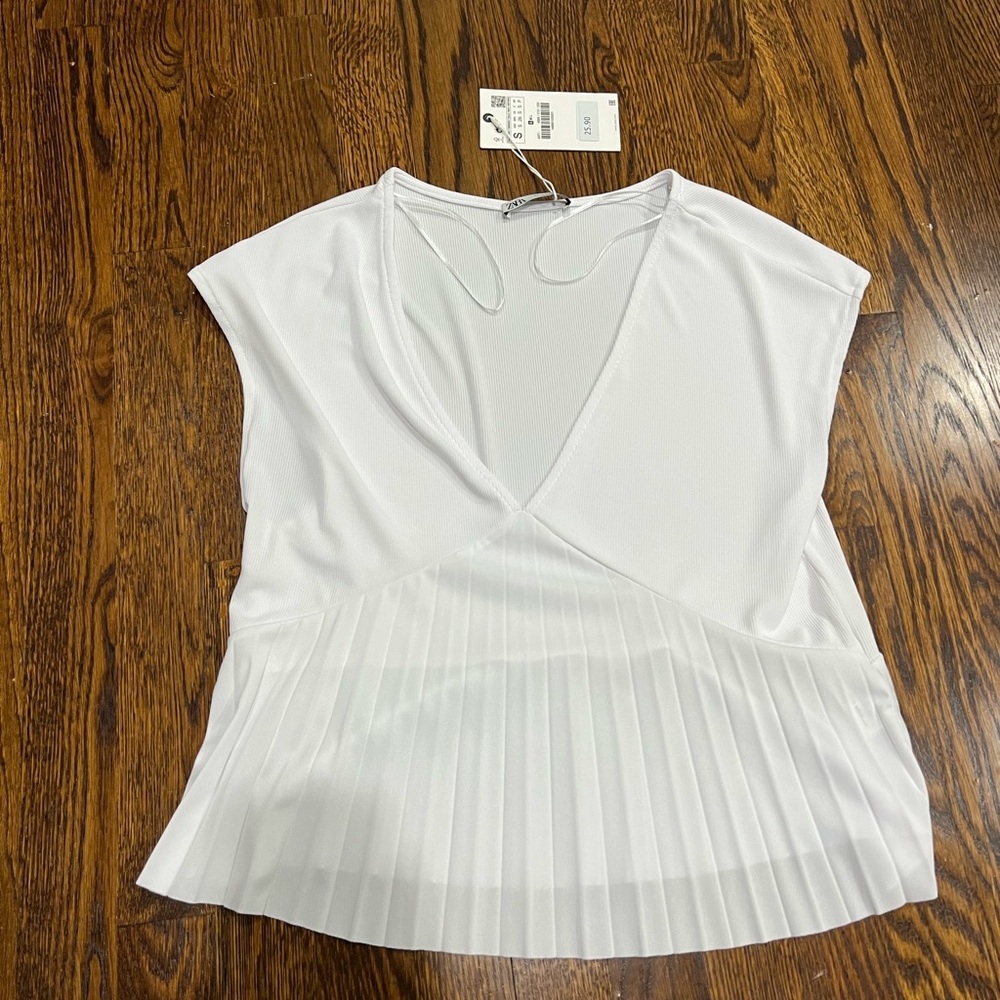 Zara pleated white v neck blouse- NWT